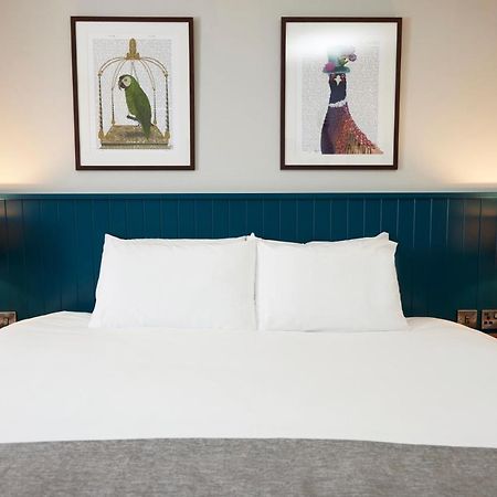 The Caledonian Hotel Leven  외부 사진