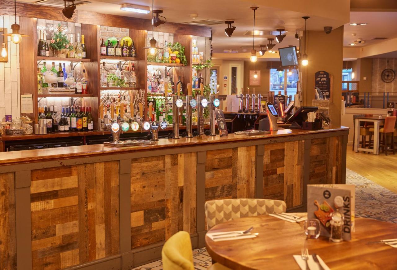 The Caledonian Hotel Leven  외부 사진