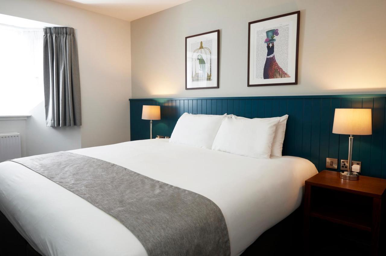 The Caledonian Hotel Leven  외부 사진
