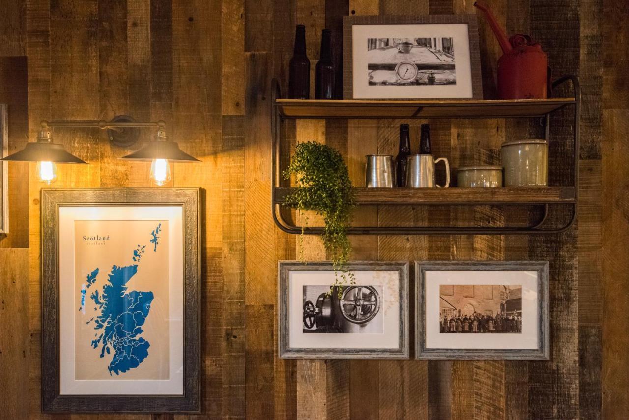 The Caledonian Hotel Leven  외부 사진