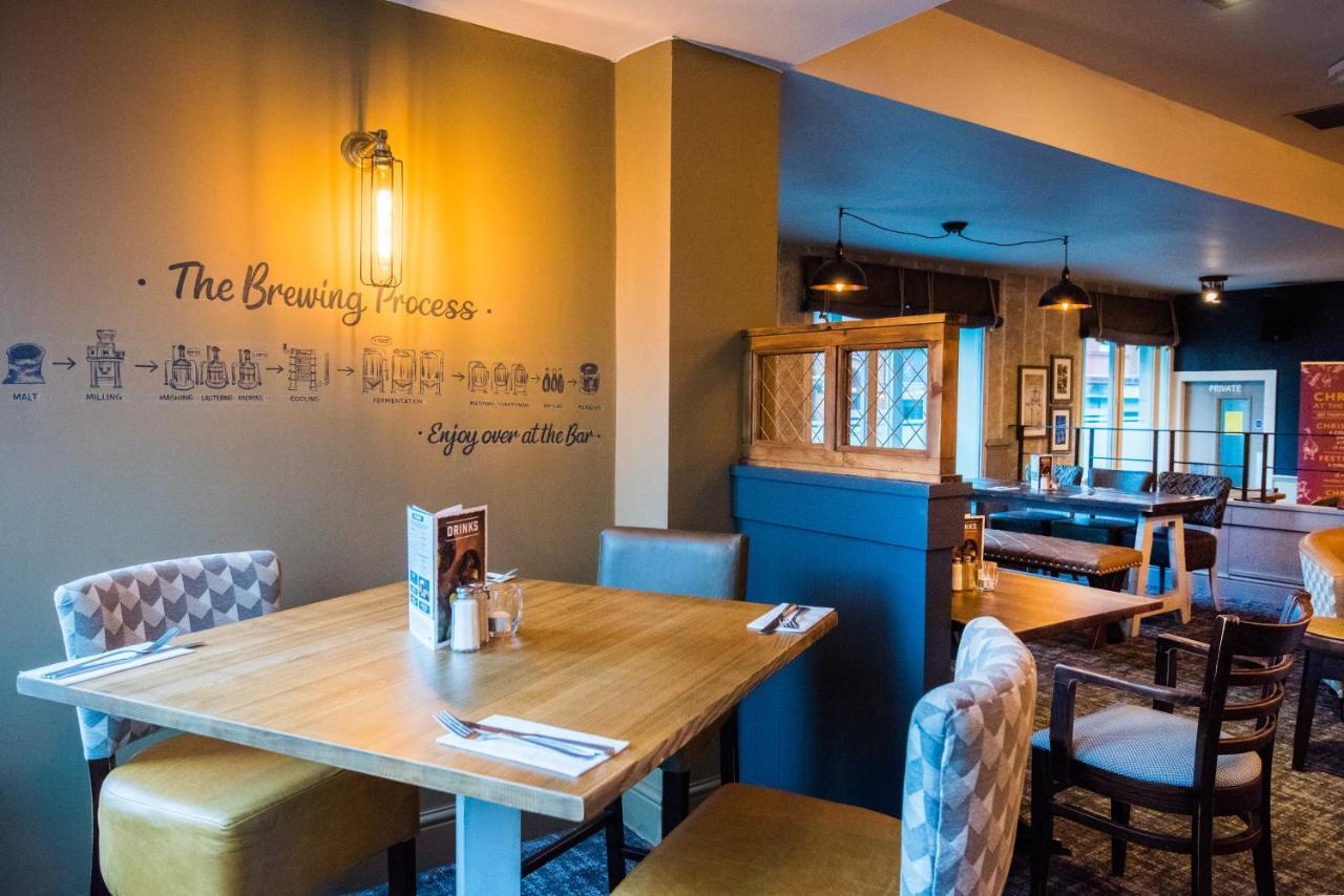 The Caledonian Hotel Leven  외부 사진
